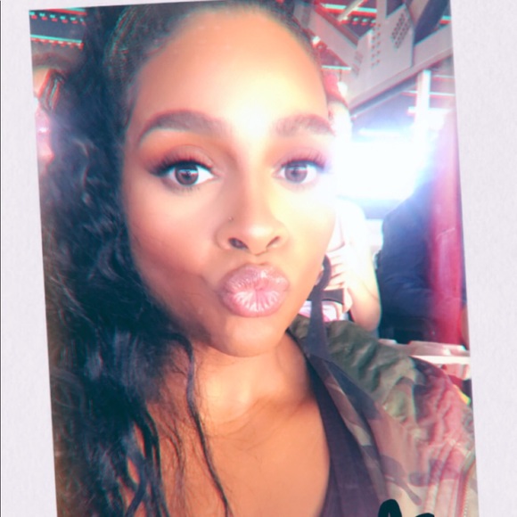 Meet your Posher, Kimberly - Picture 1 of 1